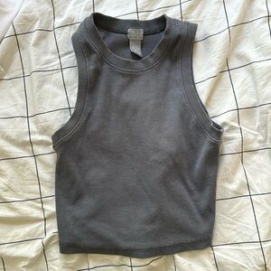 grey crop top